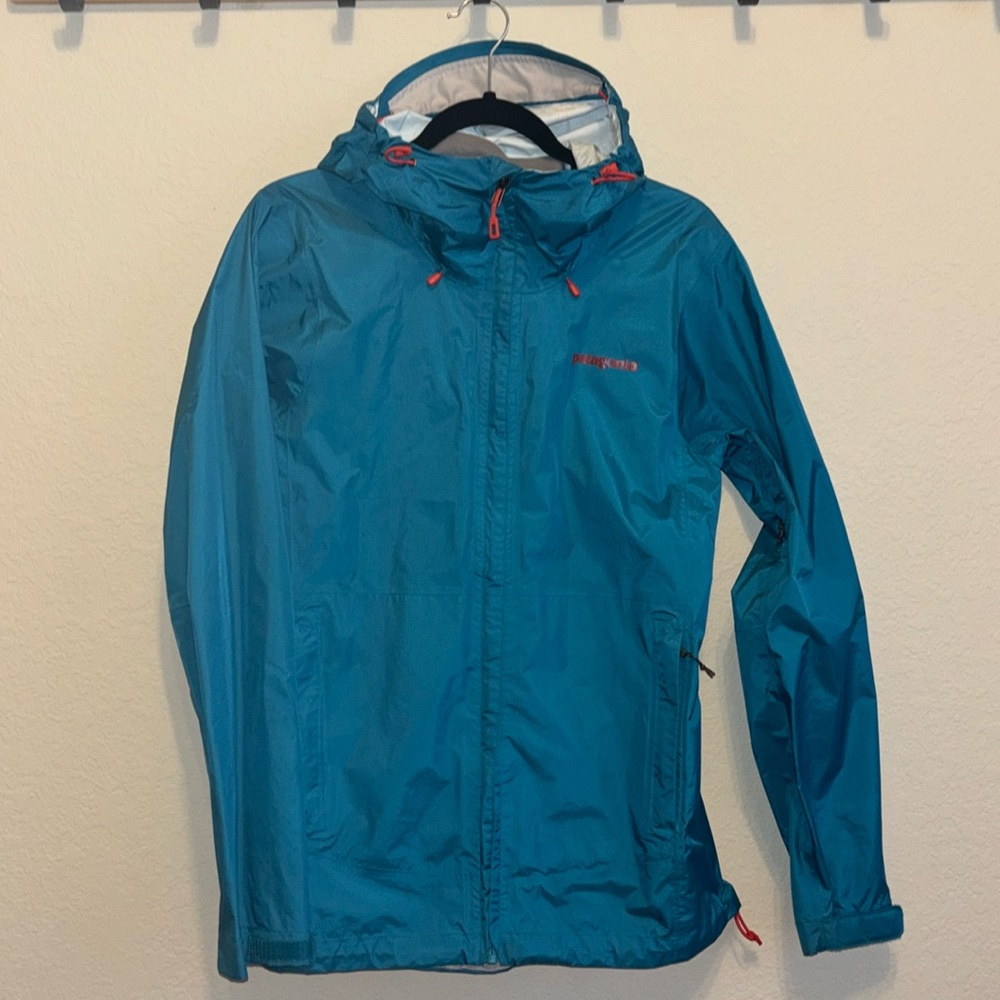 Patagonia rain shell jacket L